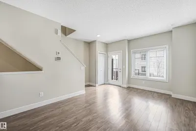 Interior photo 2 of #30 804 WELSH DR SW
