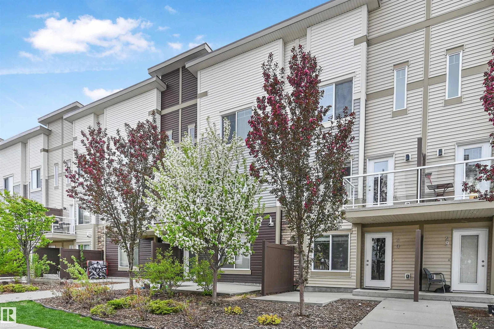 #102 804 WELSH DR SW, Edmonton - 2 bedroom Townhouse for sale