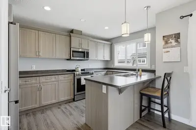 Interior photo 4 of #12 1391 STARLING DR NW NW