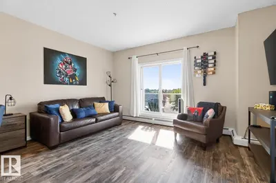 Interior photo 4 of #313 226 MACEWAN RD SW