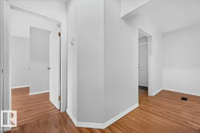Interior photo 4 of 12134 42 ST NW NW