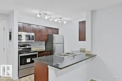 Interior photo 2 of 