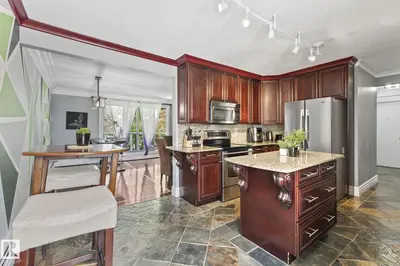 Interior photo 3 of #405 10745 83 AV NW