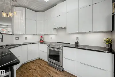 Interior photo 4 of 9130 100A AV NW