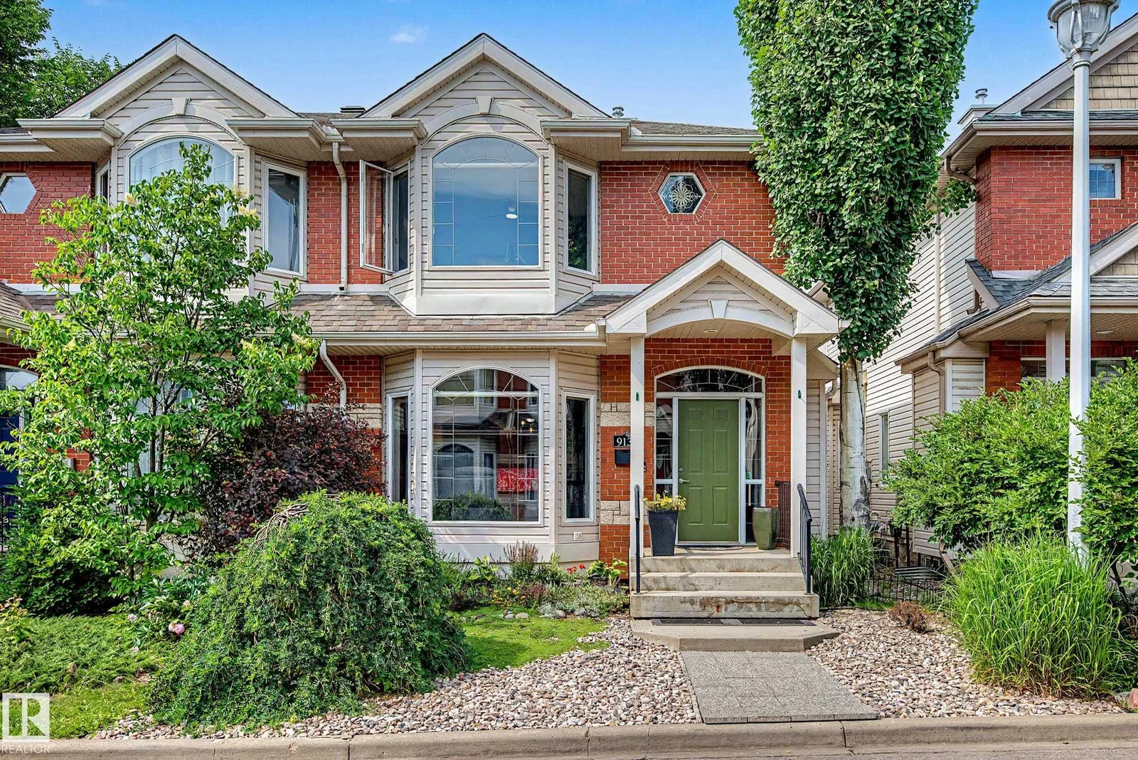 9130 100A AV NW, Edmonton - 3 bedroom Duplex for sale