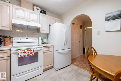 Interior photo 4 of #310 17151 94A AV NW