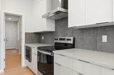 Interior photo 2 of 3048 DIXON LANDING LD SW