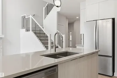 Interior photo 3 of 3048 DIXON LANDING LD SW
