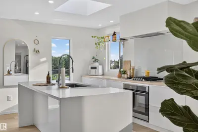 Interior photo 2 of #182 52063 RGE ROAD 225