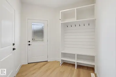Interior photo 1 of 102 Spring LI