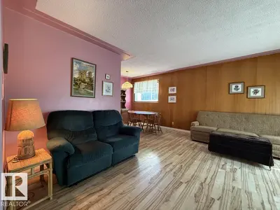 Interior photo 2 of 9908 96A Avenue