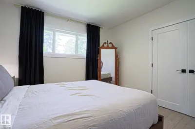 Interior photo 2 of 11142 51 ST NW