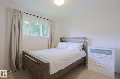 Interior photo 4 of 11142 51 ST NW