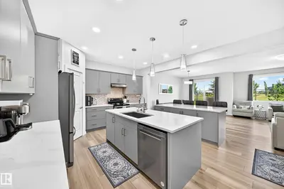 Interior photo 1 of 4018 HAWTHORN LINK LI SW