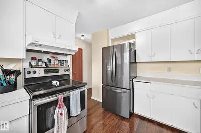 Interior photo 4 of 5611 134A AV NW
