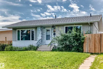 Interior photo 1 of 5611 134A AV NW