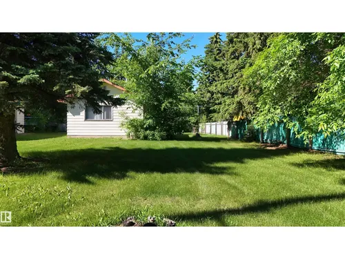 5416 51 AV, Andrew - $120,000
