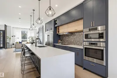 Interior photo 4 of 14320 98 AV NW