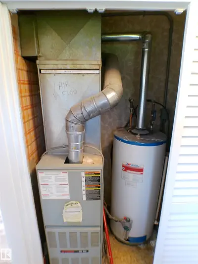 Interior photo 4 of 708 7 ST