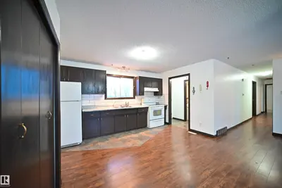 Interior photo 4 of 4715 49 AV