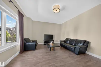 Interior photo 3 of #100 804 WELSH DR SW