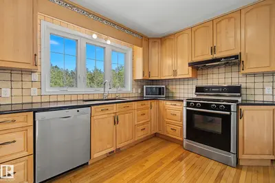 Interior photo 3 of 51357 RGE ROAD 231