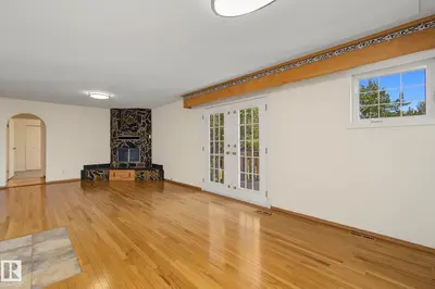 Interior photo 2 of 51357 RGE ROAD 231