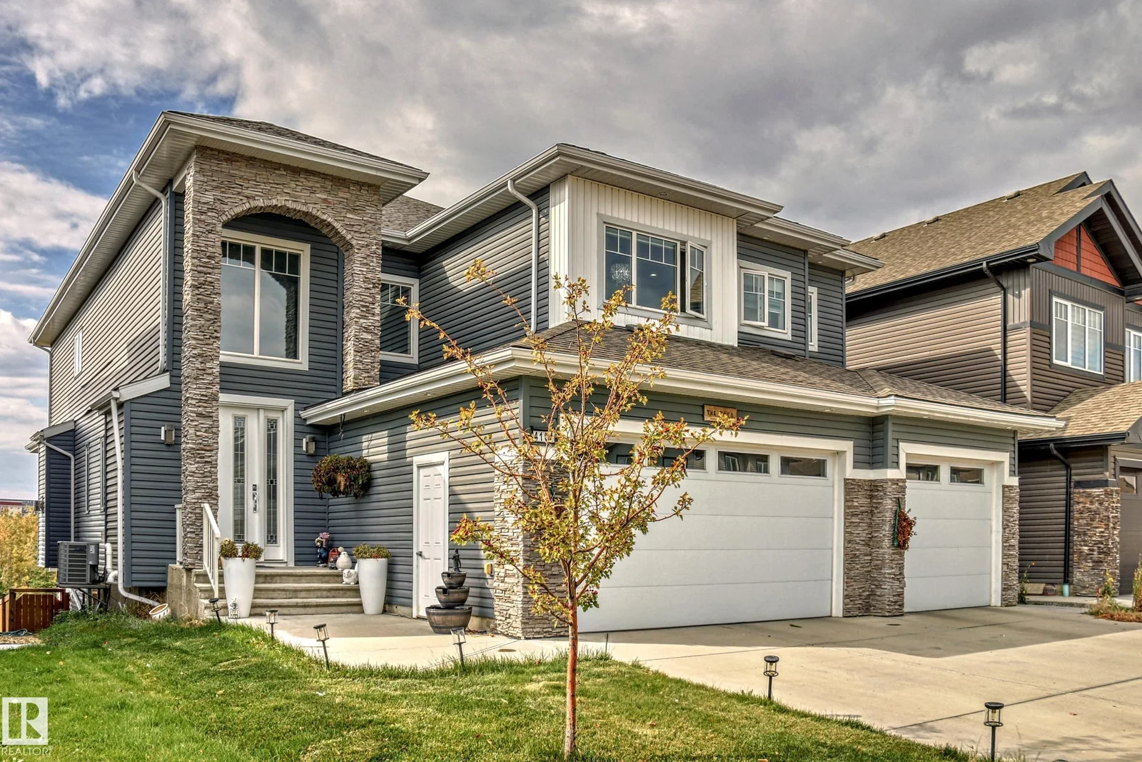 4104 8 ST NW, Edmonton - 6 bedroom Detached Single Family for sale