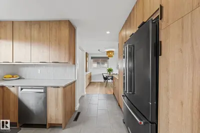 Interior photo 3 of 5707 95 AV NW