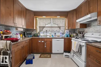 Interior photo 3 of 13411 101 ST NW