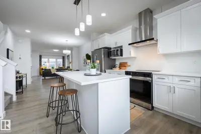 Interior photo 3 of 207 157 AV NE