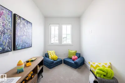 Interior photo 4 of 207 157 AV NE