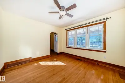 Interior photo 2 of 449 JENNIFER HEIL WY