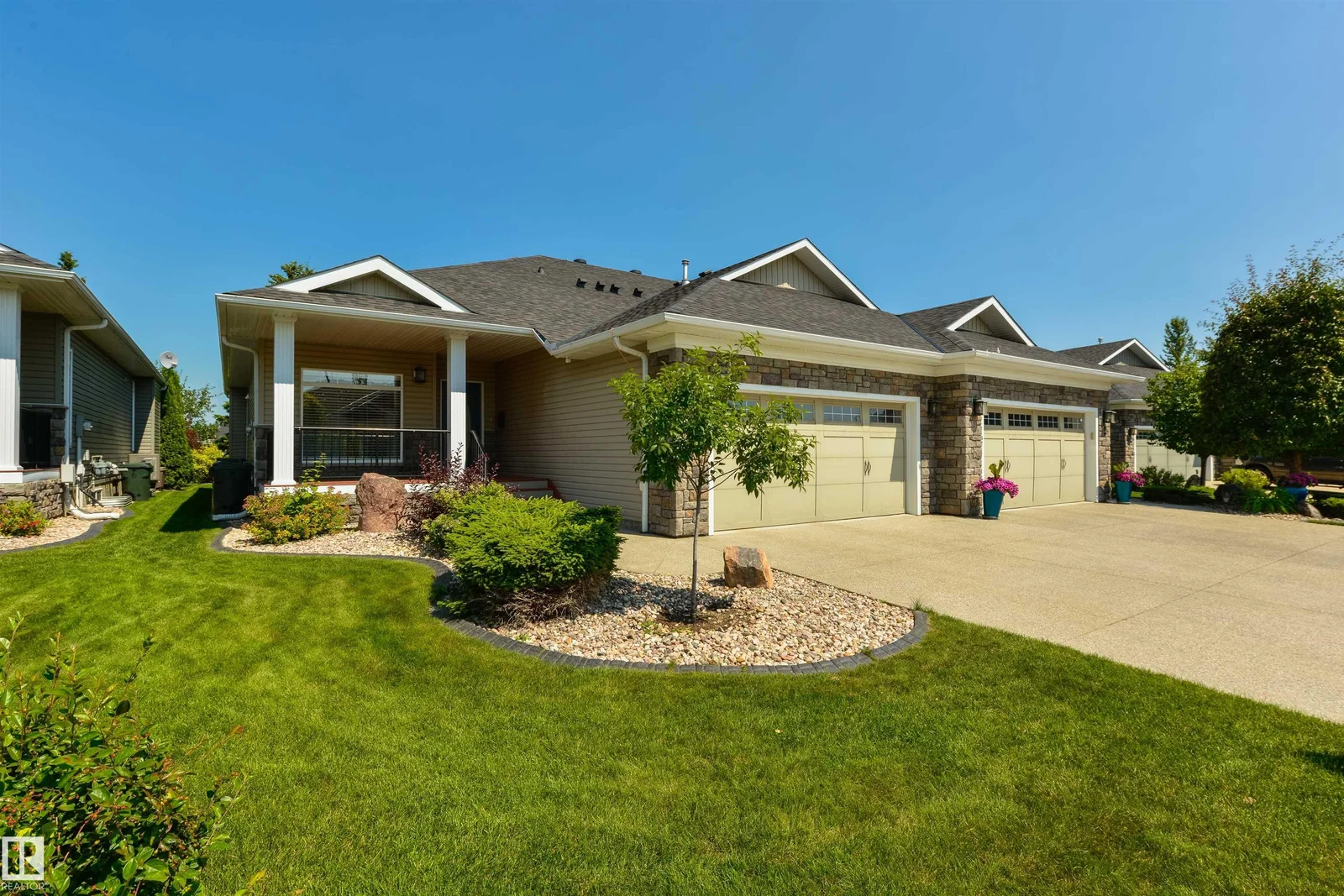 38 FAIRWAY PT, Spruce Grove - 4 bedroom Duplex for sale