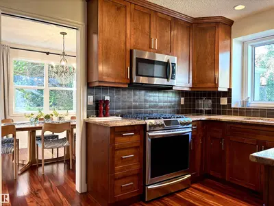 Interior photo 3 of 15127 43 AV NW NW