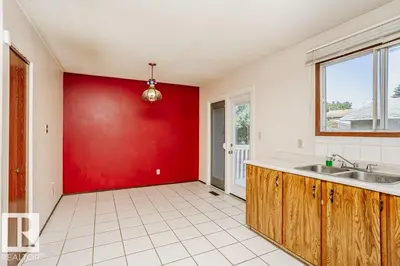 Interior photo 3 of 3520 42 AV NW