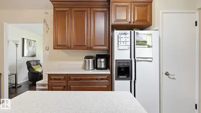 Interior photo 3 of 4515 41A AV