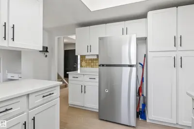 Interior photo 4 of 318 GRAND MEADOW CR NW