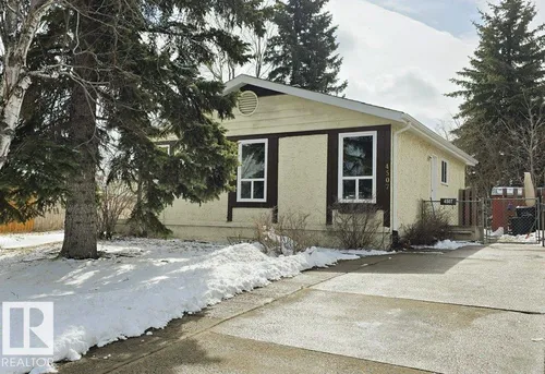 4507 35 AV NW, Edmonton - $349,900