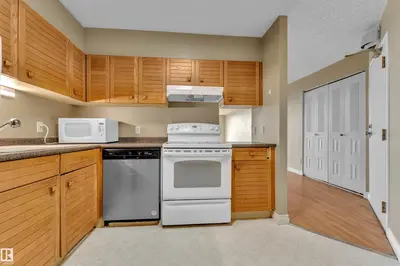 Interior photo 2 of #608 10149 SASKATCHEWAN DR NW