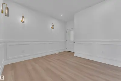Interior photo 1 of 382 Linden LO