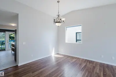 Photo 4 of 337 Pearson CR NW