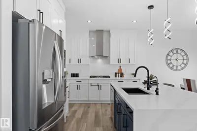 Interior photo 4 of 59 WILLOW LI