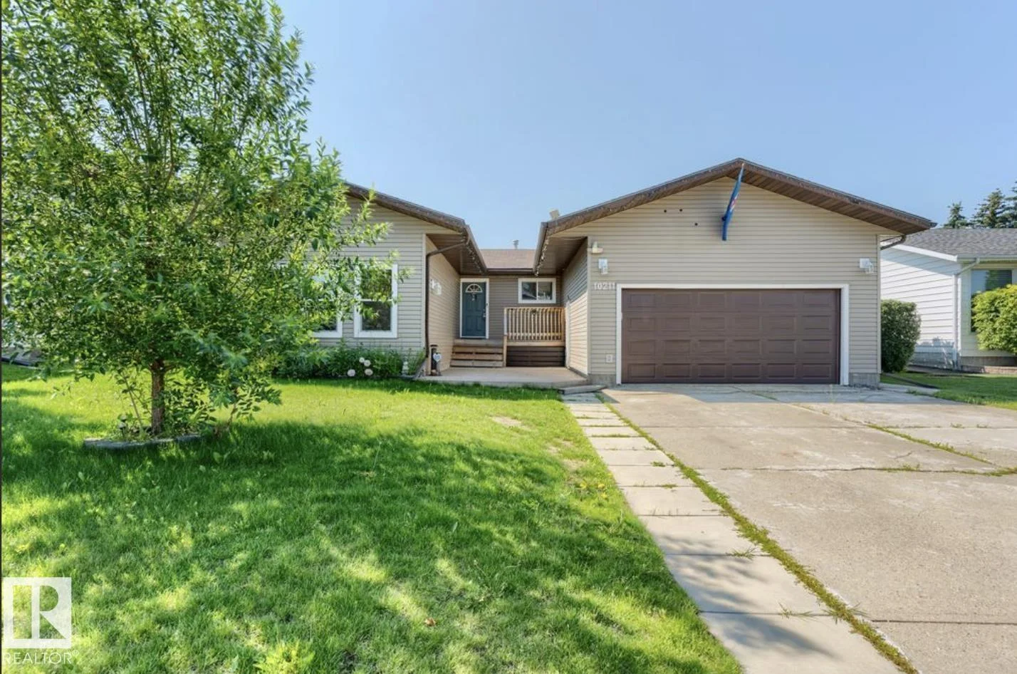 10211 95 Ave, Morinville - 4 bedroom Detached Single Family for sale