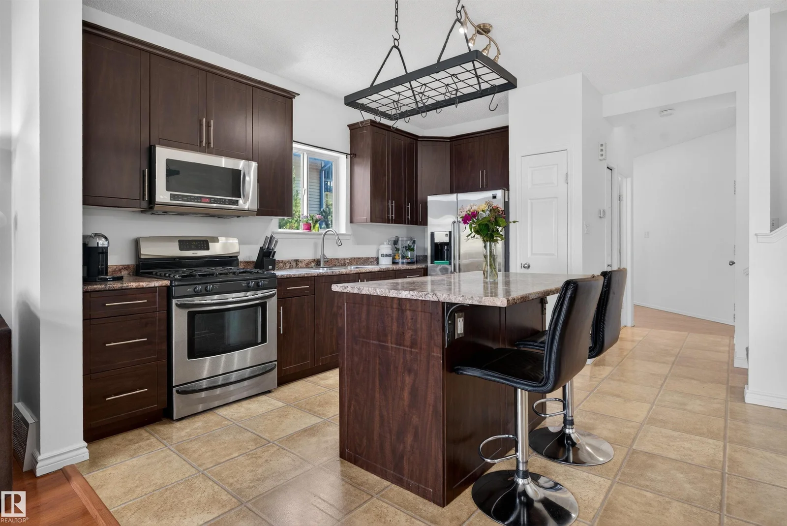9014 166 AV NW, Edmonton - 3 bedroom Detached Single Family for sale