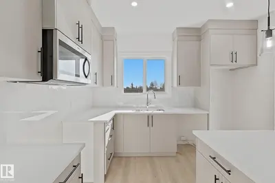Interior photo 3 of 4215 63 street