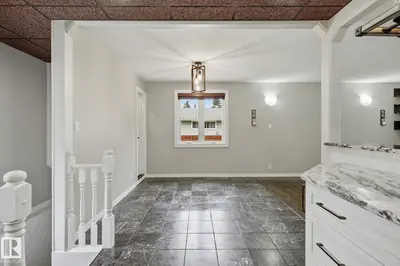 Interior photo 3 of 28 SUNNYSIDE CR