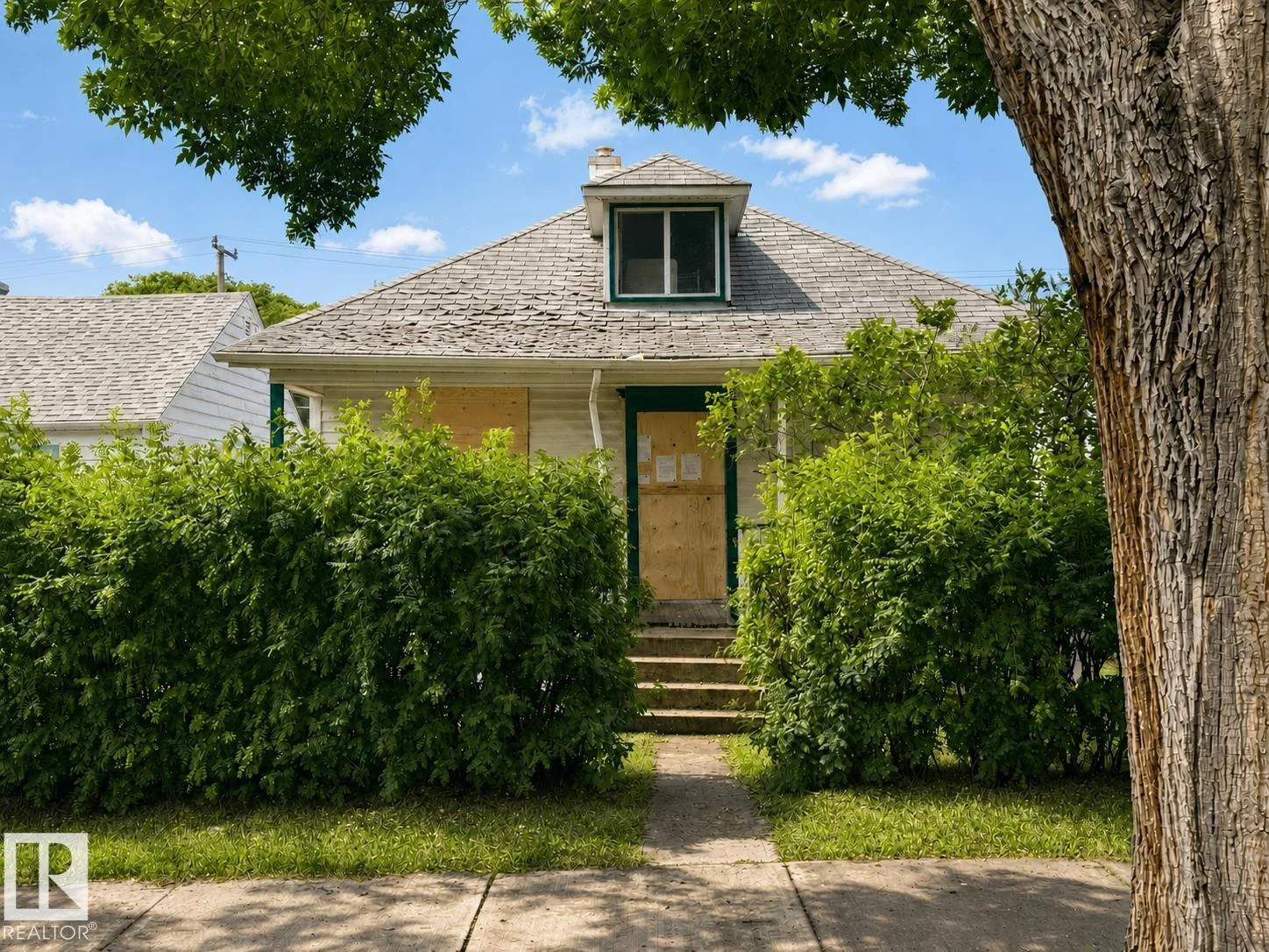 11916 95A ST NW, Edmonton - 2 bedroom Detached Single Family for sale