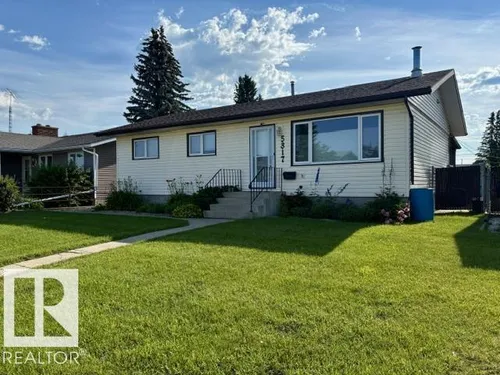 5817 52 ST, Vegreville - $350,000