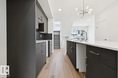 Interior photo 2 of 7444 KLAPSTEIN CR SW